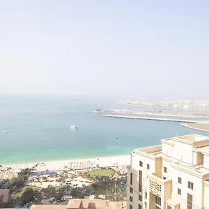 https://happy-season-jbr-apartments-sea-view-top-furnished.dubaihotelsoffers.com
